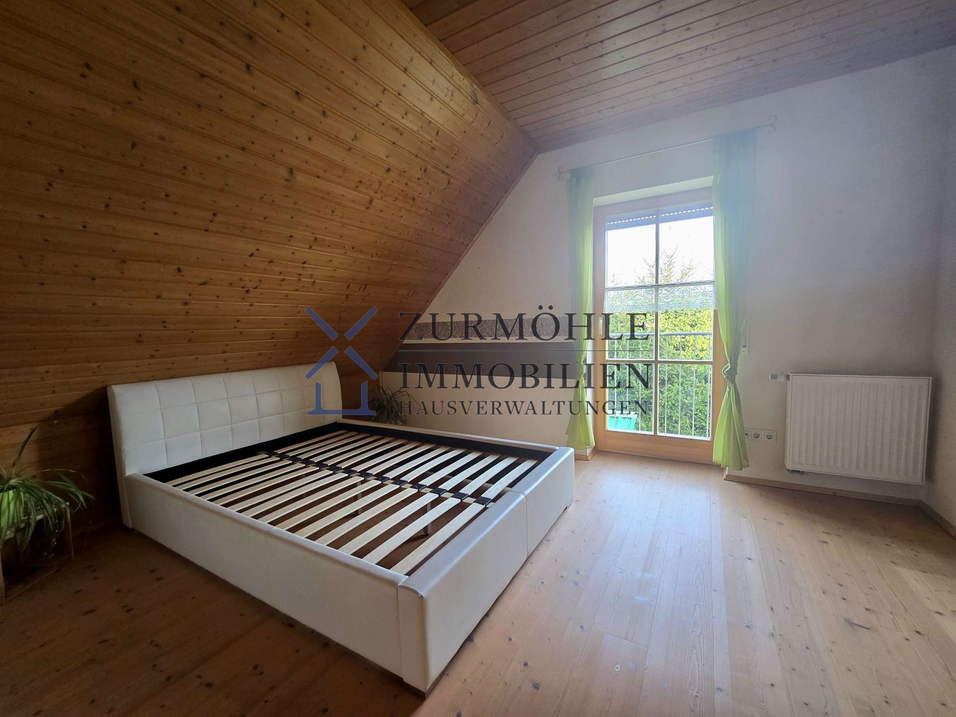 Schlafzimmer OG