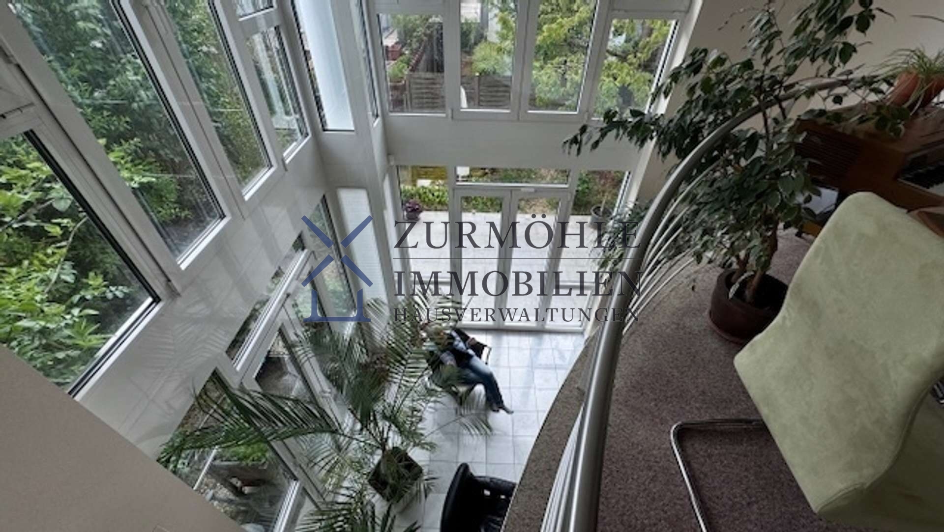Blick von der Galerie