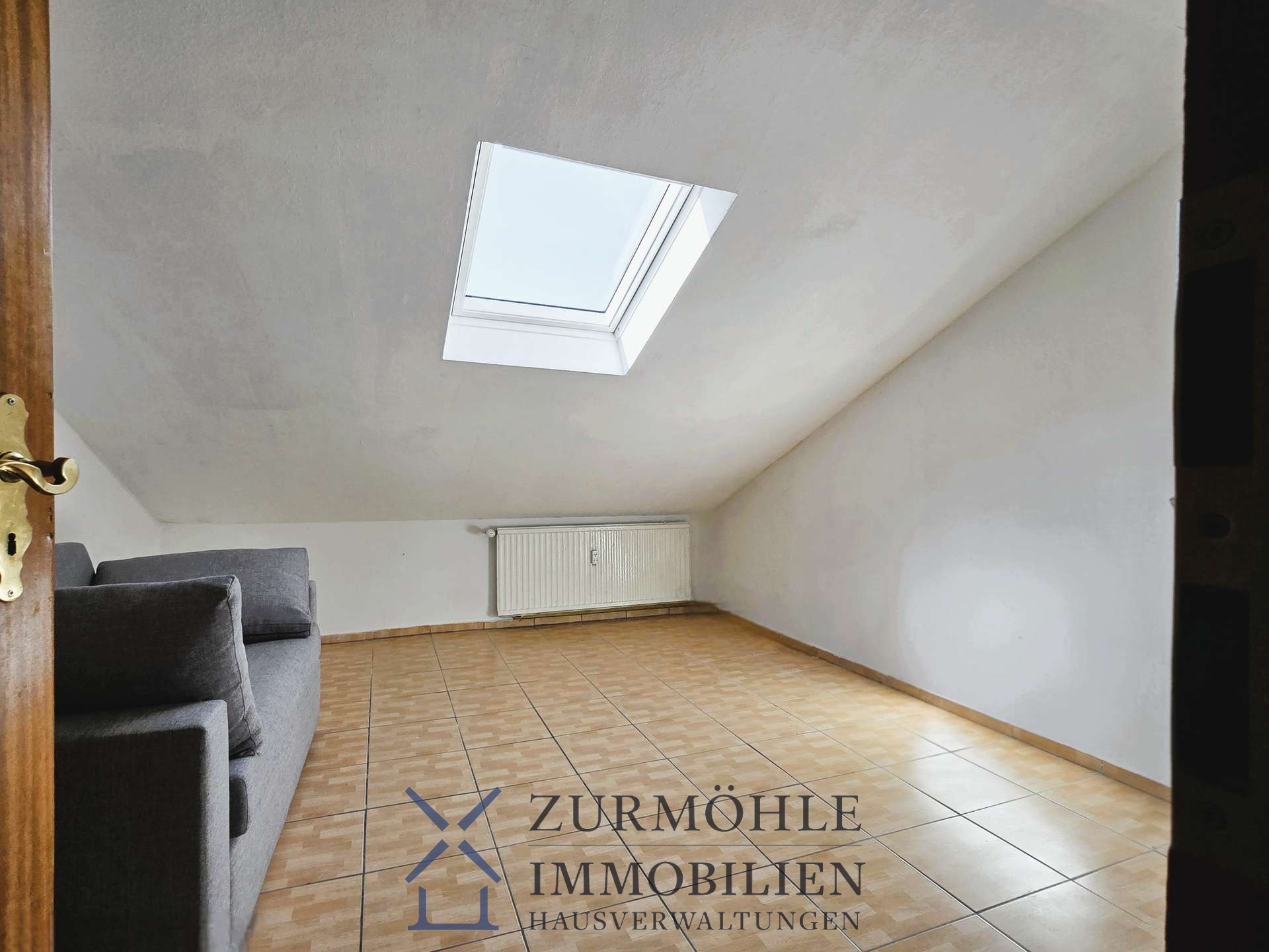 Kinde-/Arbeitszimmer DG